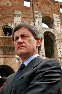 Gianni Alemanno indagato