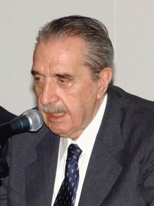 l'argentino Raul Alfonsin