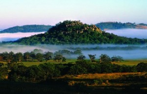 hanging rock 102 metri slm