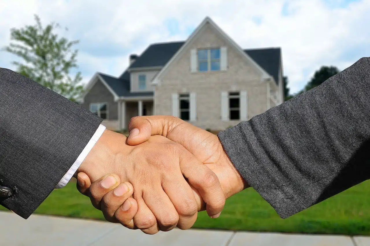 Acquisto casa e pagamento agenzia immobiliare a chi spetta e quando