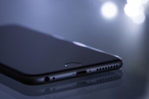 Come sbloccare l’iPhone che non si accende o è bloccato