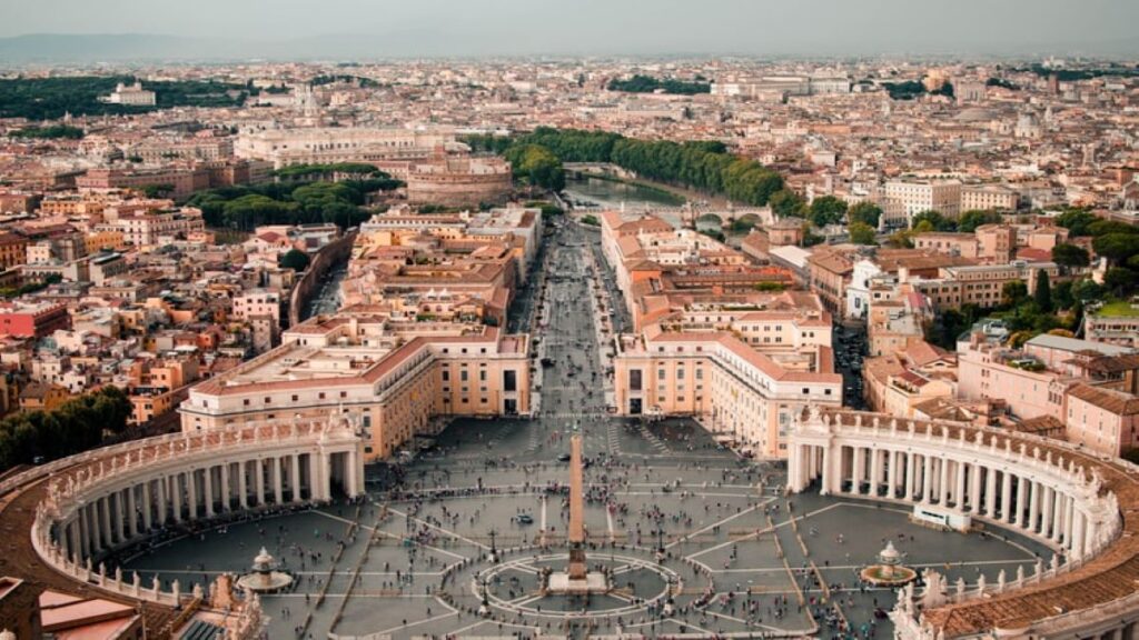Viaggio nella grande bellezza del Vaticano: anticipazioni stasera su Canale 5