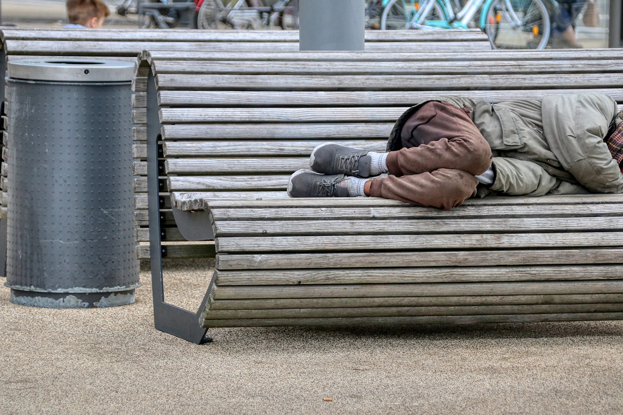 Rischio povertà in aumento: cosa dicono gli ultimi dati? Le cifre